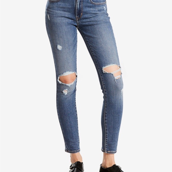 Levi’s 721 High-Rise Ripped Skinny Jeans - Picture 2 of 8